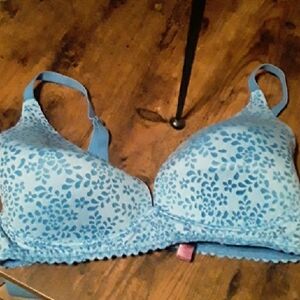 NWOT Adore Me 36DD Blue Floral Girly Padded Wirefree Gorgeous bra